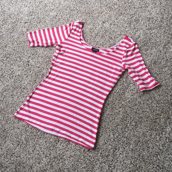 Pink and white striped top - Picture 2 of 2